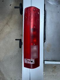 Fanale posteriore sinistro Iveco Daily III serie