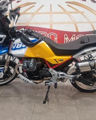 Moto Guzzi V85 TT 2026 nuovo in Promozione