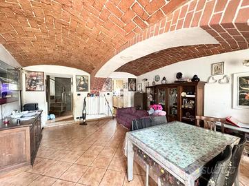 CASA SEMINDIPENDENTE A BURIASCO