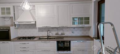 cucina pari al nuovo 