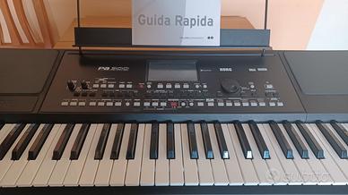 tastiera Korg PA300+custodia