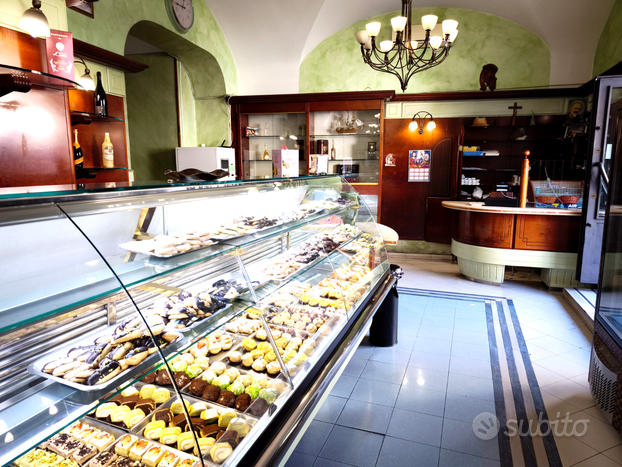 BAR PASTICCERIA per pensionamento