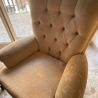 Poltrona vintage numero in descrizione