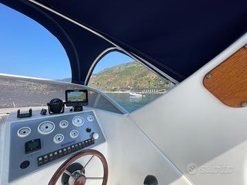 Noleggio barca cabinato motore