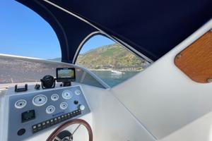 Noleggio barca cabinato motore