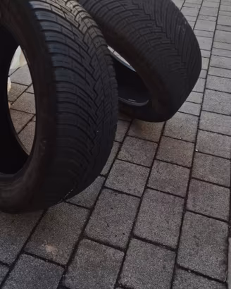 pneumatici pirelli  4 stagioni