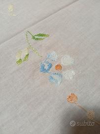 tovaglia ricamata vintage 