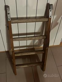 Scaletta da barca in legno pieghevole