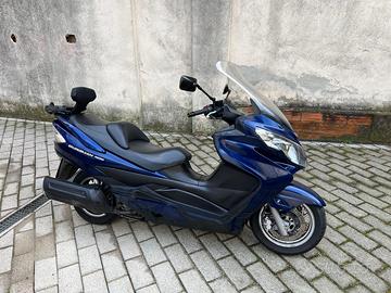 Moto scooter Suzuki Burgman 400 km 41.000 E3