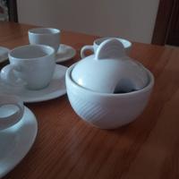 Tazzine Churchill con zucchieriera.