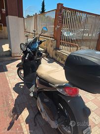 Scarabeo 200