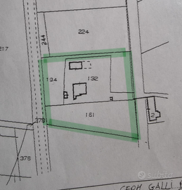 Rustico con terreno agricolo Arezzo