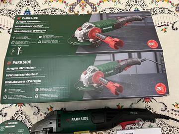 Smerigliatrice  nuova completa di accessori