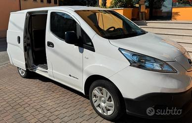 Furgone elettrico: Nissan e-NV200 zero emission