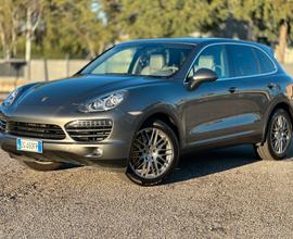 Porsche Cayenne 3.0 Diesel * MANICALE *