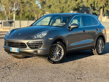 Porsche Cayenne 3.0 Diesel * MANICALE *