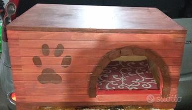 Cuccia in legno nuova