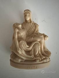 Pietà di Michelangelo di Alighiero Giannetti