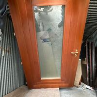 Porta ingresso con vetro decorato