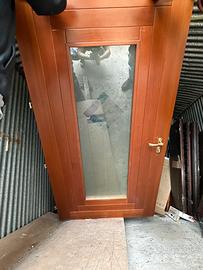 Porta ingresso con vetro decorato