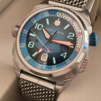 Cuervo y Sorbinos Buceador nuovo con bracciale, ci