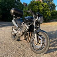 Honda CB 900F Hornet + accessori