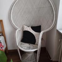 Poltrona pavone bianca in midollino vimini