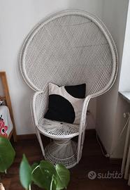 Poltrona pavone bianca in midollino vimini