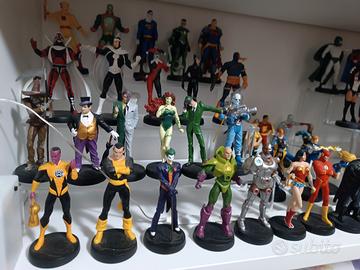 DC comics statuette