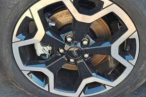 225 60 18 CERCHI LEGA E GOMME FORD KUGA 2025