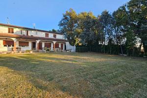 Villetta a schiera di 86 m² con 5 locali e posto a