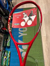 Yonex vcore 98 Ruby Red 2026