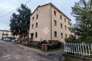 3 LOCALI A CITTÀ DI CASTELLO