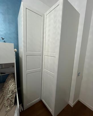 Armadio bianco angolare Ikea