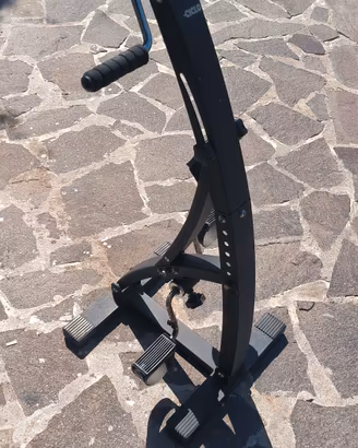 Bicicletta per riabilitazione motoria.