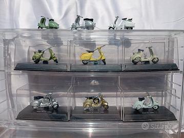 collezione Vespa con espositore