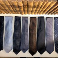 Set di eleganti cravatte di seta