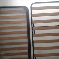 Due reti singole più un materasso singolo