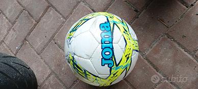  palloni da calcio nuovi 3 palloni 10 a testa