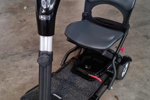 Scooter elettrico pieghevole x disabili