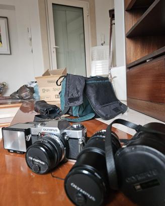 Olympus OM-10 + Obiettivi Zuiko + Flash