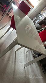 Tavolo allungabile in vetro satinato bianco
