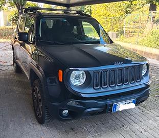 Jeep Renagade Trailhawk 4x4