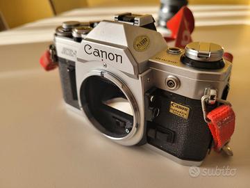 Macchina fotografica reflex canon ae 1