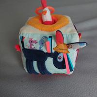 Lilliputiens - Cubo tessile per le attività