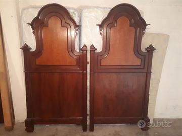 Antico letto matrimoniale