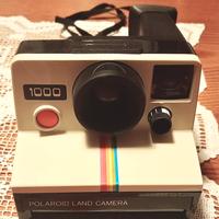macchina fotografica polaroid 