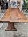 Tavolo in legno massiccio estensibile