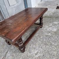 Tavoli in legno massello