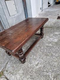 Tavoli in legno massello